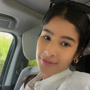 Meet your Posher, Stefania